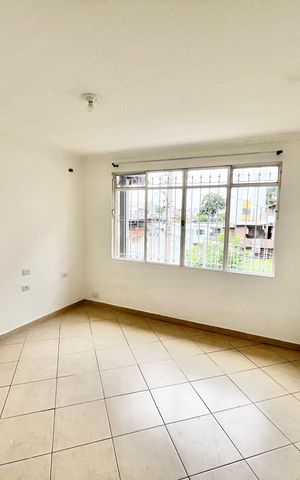 Casa à venda com 210m², 7 quartos e 2 vagas Casa à venda com 210m², 7 quartos e 2 vagasSala 2