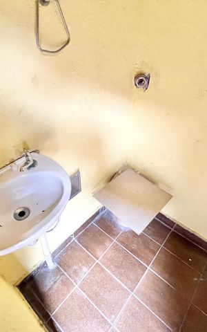 Casa à venda com 210m², 7 quartos e 2 vagas Casa à venda com 210m², 7 quartos e 2 vagasBanheiro da Varanda