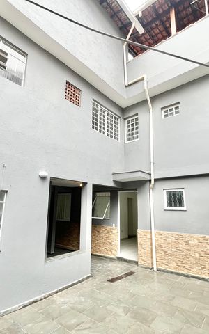 Casa à venda com 210m², 7 quartos e 2 vagas Casa à venda com 210m², 7 quartos e 2 vagasQuintal