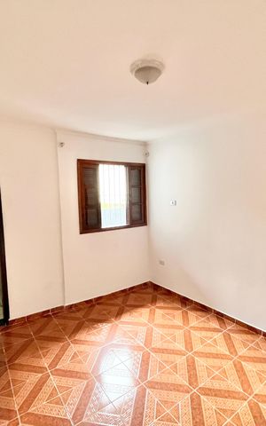 Casa à venda com 210m², 7 quartos e 2 vagas Casa à venda com 210m², 7 quartos e 2 vagasQuarto 4 - Suíte