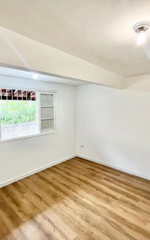 Casa à venda com 210m², 7 quartos e 2 vagas Casa à venda com 210m², 7 quartos e 2 vagasQuarto 2