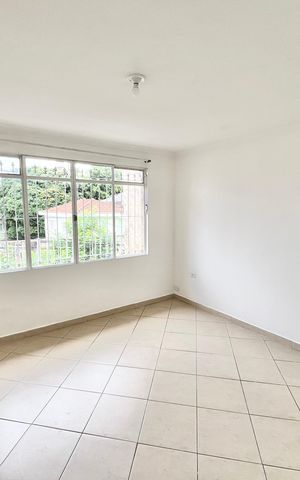 Casa à venda com 210m², 7 quartos e 2 vagas Casa à venda com 210m², 7 quartos e 2 vagasSala 2