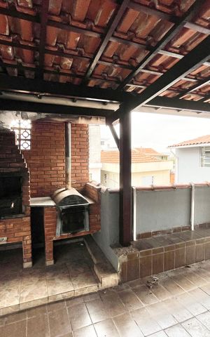 Casa à venda com 210m², 7 quartos e 2 vagas Casa à venda com 210m², 7 quartos e 2 vagasVaranda gourmet