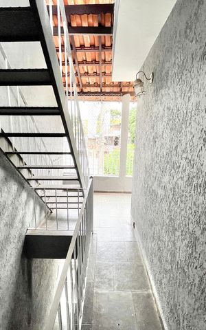 Casa à venda com 210m², 7 quartos e 2 vagas Casa à venda com 210m², 7 quartos e 2 vagasCorredor