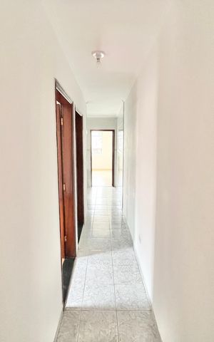 Casa à venda com 210m², 7 quartos e 2 vagas Casa à venda com 210m², 7 quartos e 2 vagasCorredor
