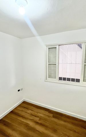 Casa à venda com 210m², 7 quartos e 2 vagas Casa à venda com 210m², 7 quartos e 2 vagasQuarto 1