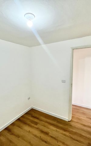 Casa à venda com 210m², 7 quartos e 2 vagas Casa à venda com 210m², 7 quartos e 2 vagasQuarto 1