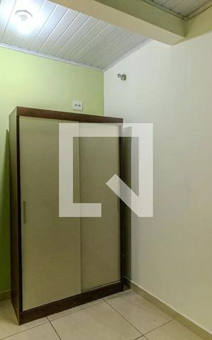 Casa à venda com 90m², 4 quartos e sem vagaCasa 1