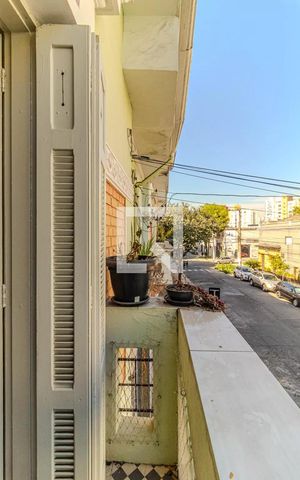 Casa à venda com 90m², 4 quartos e sem vagaCasa 1