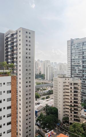 Apartamento à venda com 192m², 2 quartos e 4 vagas Apartamento à venda com 192m², 2 quartos e 4 vagasVista da Suíte 1