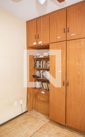 Apartamento à venda com 156m², 4 quartos e 2 vagas Apartamento à venda com 156m², 4 quartos e 2 vagasQuarto