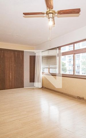 Apartamento à venda com 156m², 4 quartos e 2 vagas Apartamento à venda com 156m², 4 quartos e 2 vagasSala