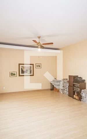 Apartamento à venda com 156m², 4 quartos e 2 vagas Apartamento à venda com 156m², 4 quartos e 2 vagasSala