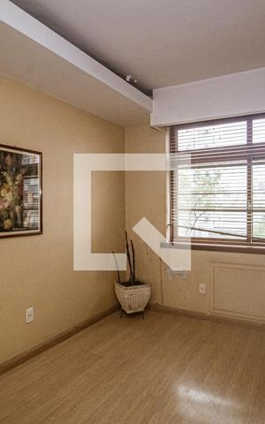 Apartamento à venda com 156m², 4 quartos e 2 vagas Apartamento à venda com 156m², 4 quartos e 2 vagasQuarto