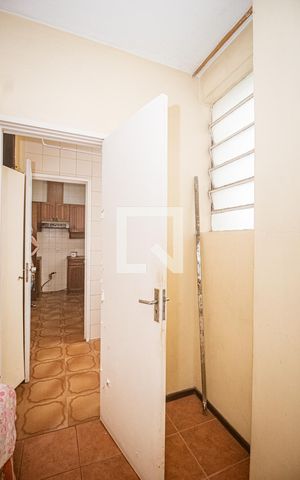 Apartamento à venda com 156m², 4 quartos e 2 vagas Apartamento à venda com 156m², 4 quartos e 2 vagasÁrea de serviço