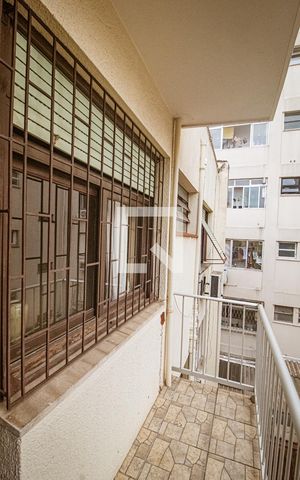Apartamento à venda com 156m², 4 quartos e 2 vagas Apartamento à venda com 156m², 4 quartos e 2 vagasVaranda