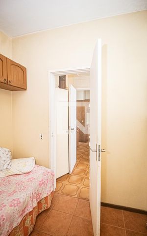 Apartamento à venda com 156m², 4 quartos e 2 vagas Apartamento à venda com 156m², 4 quartos e 2 vagasÁrea de serviço