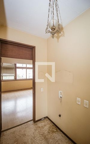Apartamento à venda com 156m², 4 quartos e 2 vagas Apartamento à venda com 156m², 4 quartos e 2 vagasQuarto