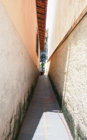 Casa à venda com 156m², 5 quartos e 2 vagas Casa à venda com 156m², 5 quartos e 2 vagasQuintal Lateral