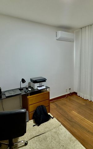 Casa à venda com 360m², 5 quartos e 4 vagas Casa à venda com 360m², 5 quartos e 4 vagasQuarto