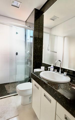 Apartamento à venda com 276m², 4 quartos e 5 vagasBanheiro