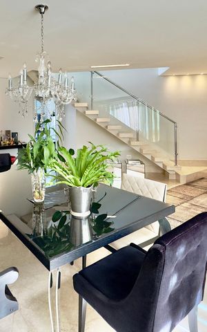 Apartamento à venda com 276m², 4 quartos e 5 vagasSala