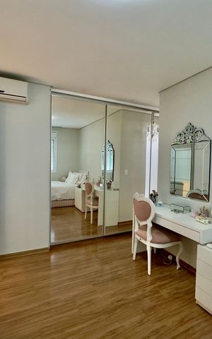 Apartamento à venda com 276m², 4 quartos e 5 vagasQuarto