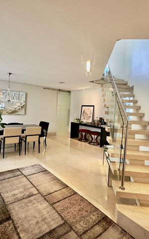 Apartamento à venda com 276m², 4 quartos e 5 vagasSala