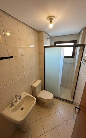 Apartamento à venda com 83m², 2 quartos e 1 vaga Apartamento à venda com 83m², 2 quartos e 1 vagaBanheiro 2