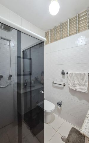 Casa à venda com 275m², 3 quartos e 4 vagas Casa à venda com 275m², 3 quartos e 4 vagasBanheiro Social