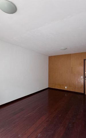 Apartamento para alugar com 108m², 2 quartos e 1 vaga Apartamento para alugar com 108m², 2 quartos e 1 vagaSala