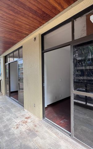 Apartamento para alugar com 108m², 2 quartos e 1 vaga Apartamento para alugar com 108m², 2 quartos e 1 vagaVaranda