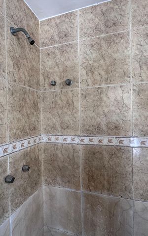 Apartamento para alugar com 108m², 2 quartos e 1 vaga Apartamento para alugar com 108m², 2 quartos e 1 vagaSuíte 2 - Banheiro