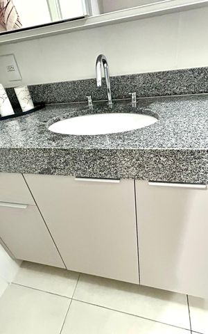 Apartamento à venda com 69m², 2 quartos e 1 vaga Apartamento à venda com 69m², 2 quartos e 1 vagaBanheiro da Suíte