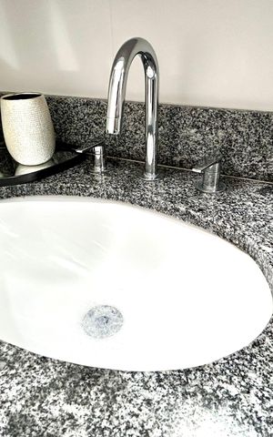 Apartamento à venda com 69m², 2 quartos e 1 vaga Apartamento à venda com 69m², 2 quartos e 1 vagaBanheiro 1