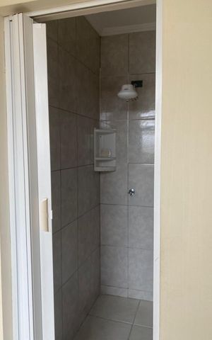 Casa à venda com 150m², 2 quartos e 2 vagas Casa à venda com 150m², 2 quartos e 2 vagasBanheiro Social