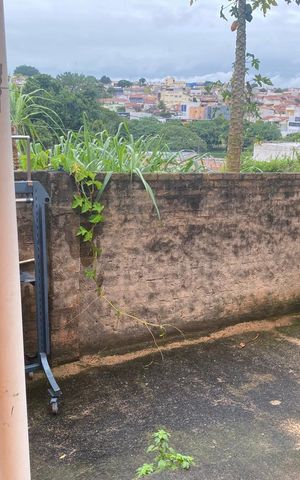 Casa à venda com 150m², 2 quartos e 2 vagas Casa à venda com 150m², 2 quartos e 2 vagasÁrea externa