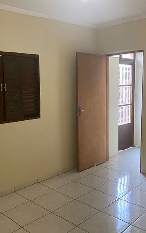 Casa à venda com 150m², 2 quartos e 2 vagas Casa à venda com 150m², 2 quartos e 2 vagasQuarto