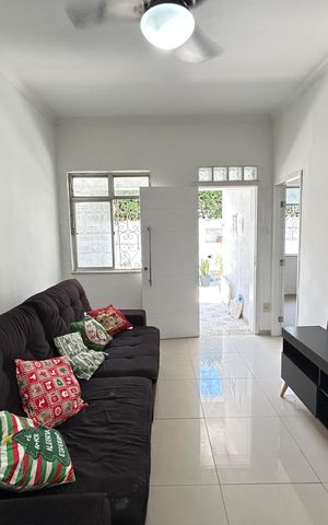 Casa à venda com 240m², 4 quartos e 2 vagasSala
