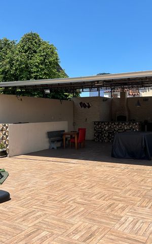 Casa à venda com 240m², 4 quartos e 2 vagasTerraço