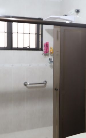 Casa à venda com 200m², 5 quartos e 3 vagasBanheiro