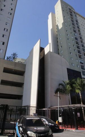 Apartamento à venda com 65m², 3 quartos e 1 vagaFachada
