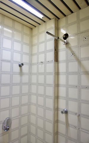 Apartamento à venda com 125m², 3 quartos e 3 vagas Apartamento à venda com 125m², 3 quartos e 3 vagasBanheiro de serviço