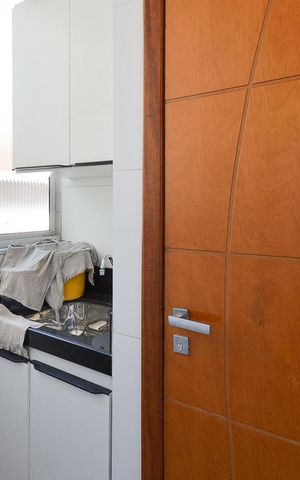 Apartamento à venda com 215m², 4 quartos e 1 vagaÁrea de Serviço