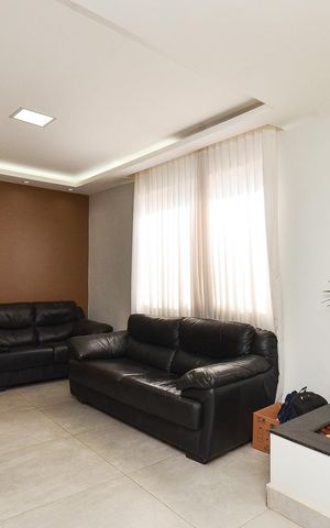 Apartamento à venda com 215m², 4 quartos e 1 vagaSala de Estar