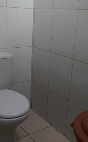 Casa à venda com 187m², 3 quartos e 2 vagasBanheiro 1