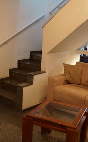 Casa à venda com 187m², 3 quartos e 2 vagasSala