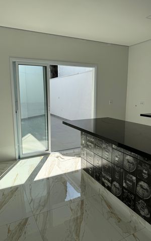 Casa à venda com 145m², 3 quartos e 3 vagas Casa à venda com 145m², 3 quartos e 3 vagasCozinha