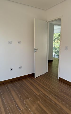 Casa à venda com 145m², 3 quartos e 3 vagas Casa à venda com 145m², 3 quartos e 3 vagasQuarto