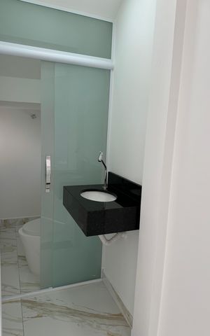 Casa à venda com 145m², 3 quartos e 3 vagas Casa à venda com 145m², 3 quartos e 3 vagasBanheiro